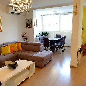 Lav Apartamento